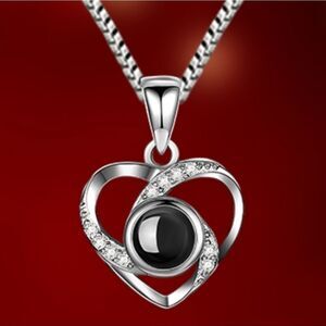 🩵⏭️NIB Sterling Silver Heart Shaped Pendant Necklace